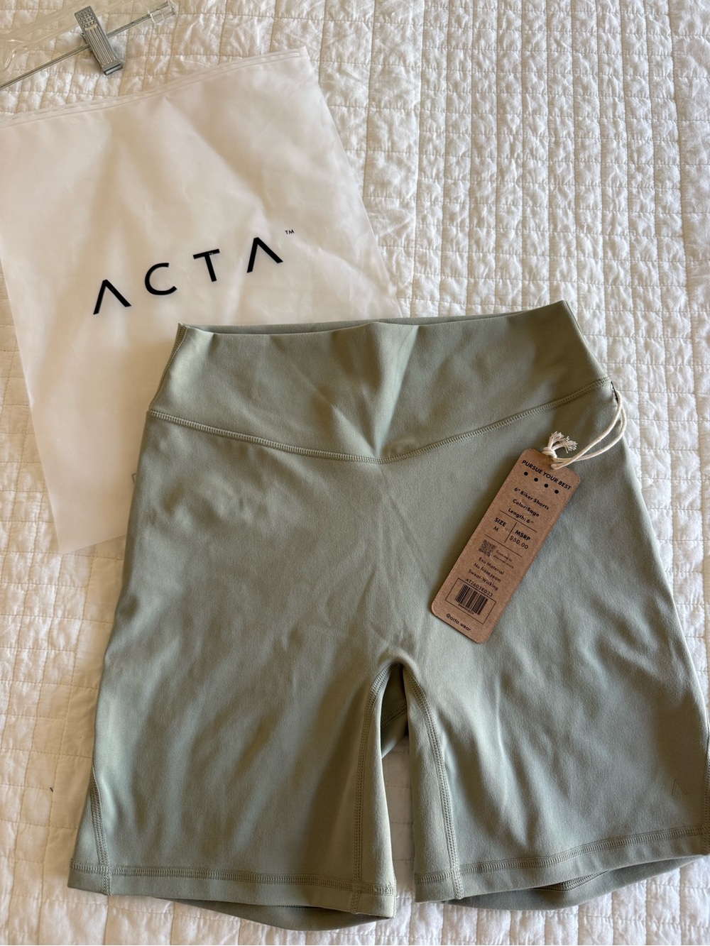 NWT Acta Sage Bike Shorts 6”
